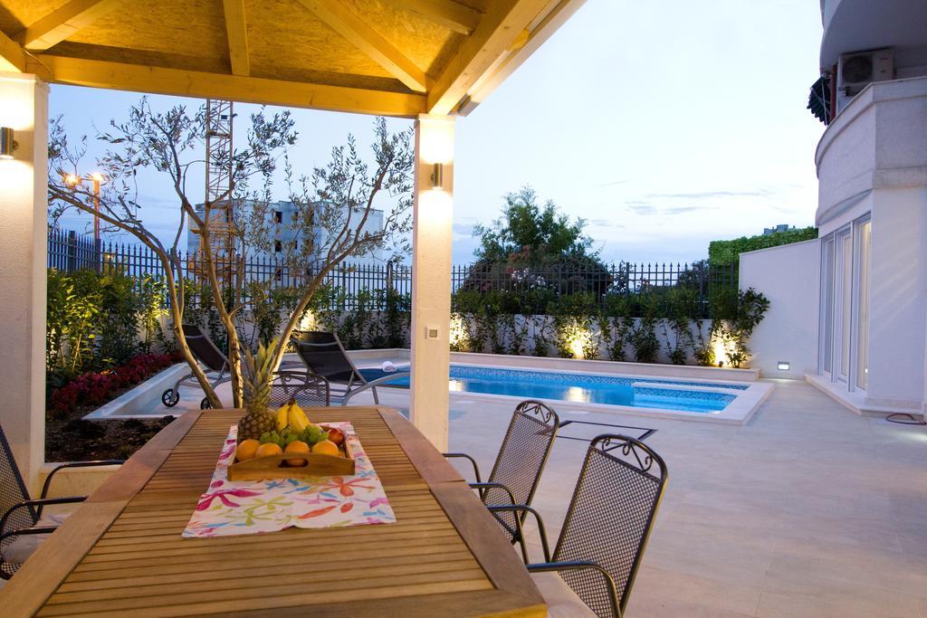 Luxury Apartment Split Exterior photo